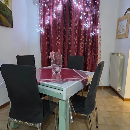 Casa Friend * كاستل دي سانجرو